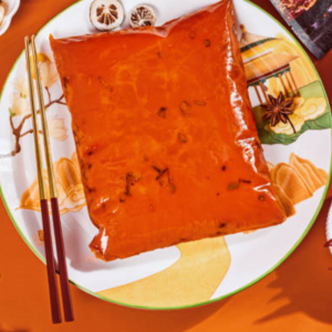 實(shí)惠牛油紅油批發(fā)價(jià)，怎樣讓火鍋店火爆增收？